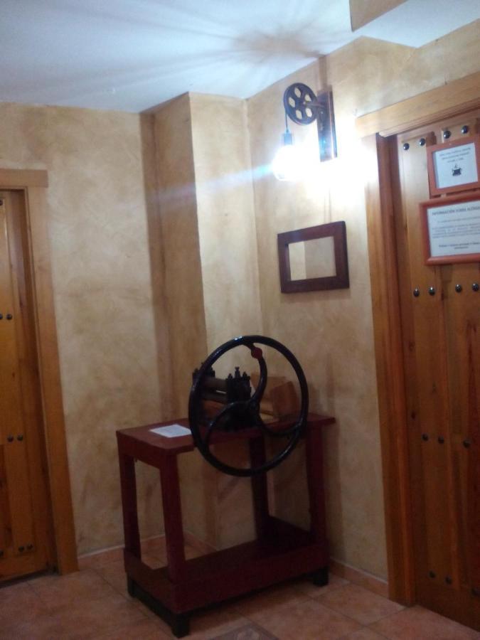 Puerta Al Duraton Bed & Breakfast Sebulcor Bagian luar foto
