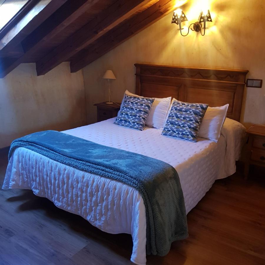 Puerta Al Duraton Bed & Breakfast Sebulcor Ruang foto